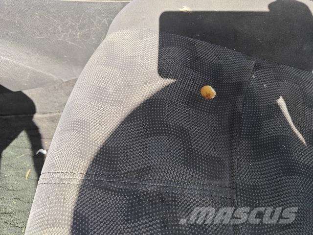 Nissan SYLPHY Samochody osobowe