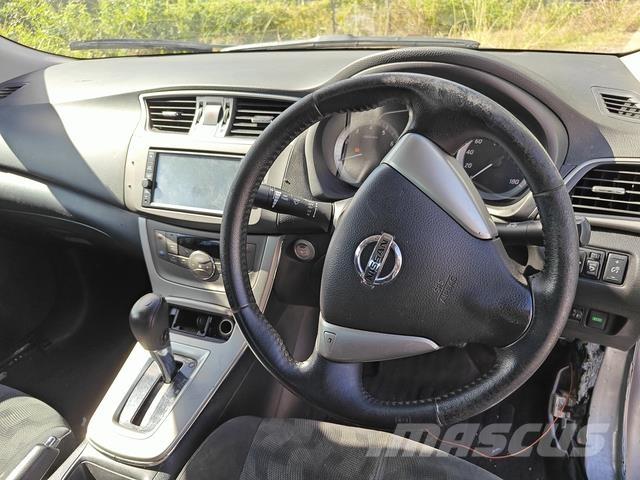 Nissan SYLPHY Samochody osobowe