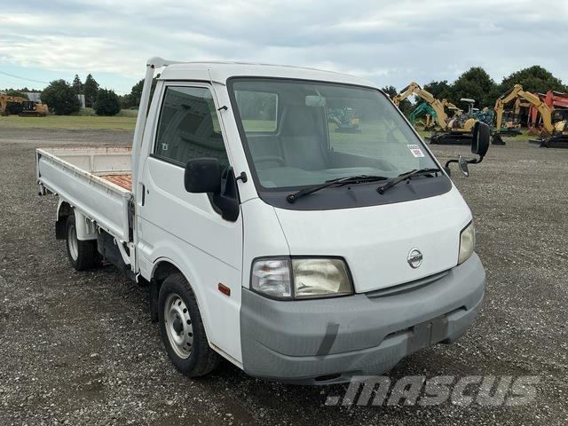 Nissan VANETTE Inne