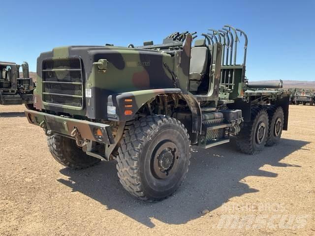 Oshkosh AMK23A1 Samochody ciężarowe ze skrzynią zamkniętą