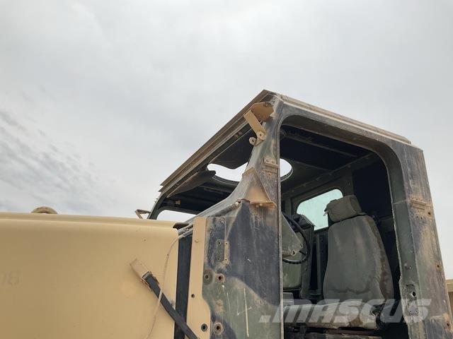 Oshkosh MTVR Samochody ciężarowe ze skrzynią zamkniętą