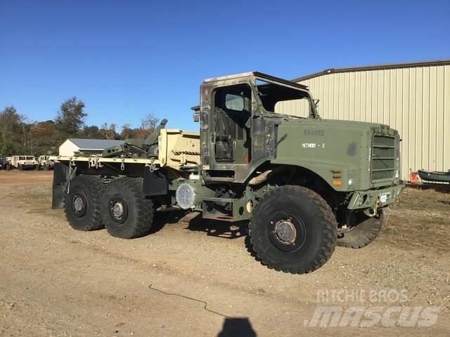 Oshkosh MTVR Samochody ciężarowe ze skrzynią zamkniętą