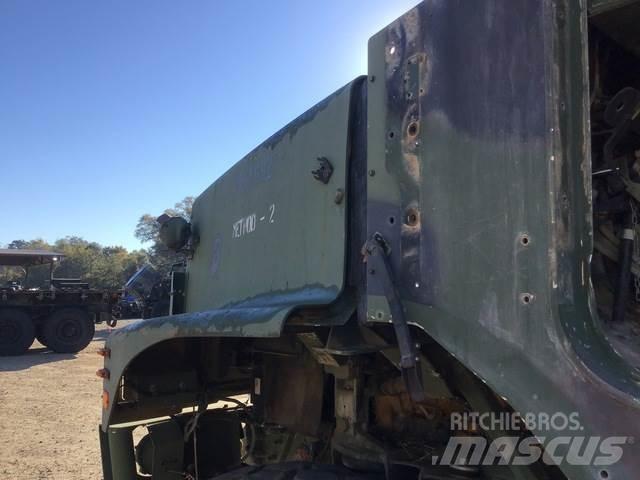 Oshkosh MTVR Samochody ciężarowe ze skrzynią zamkniętą