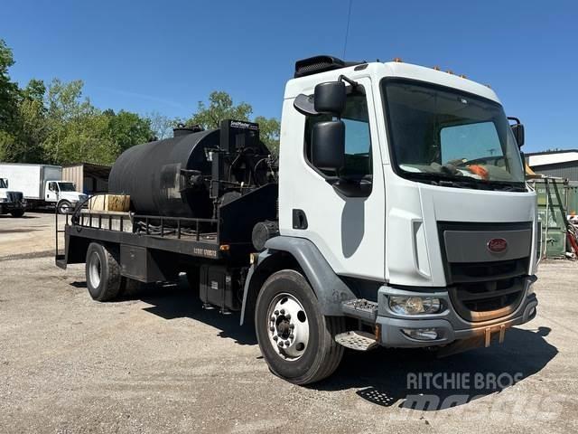 Peterbilt 220 Inne