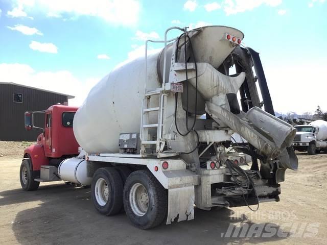Peterbilt 335 Inne