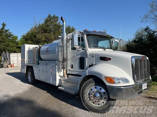 Peterbilt 337 Cysterna