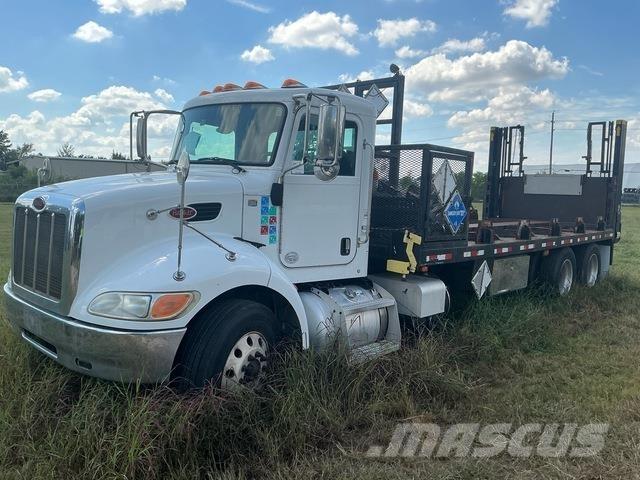 Peterbilt 348 Ciężarówki typu Platforma / Skrzynia
