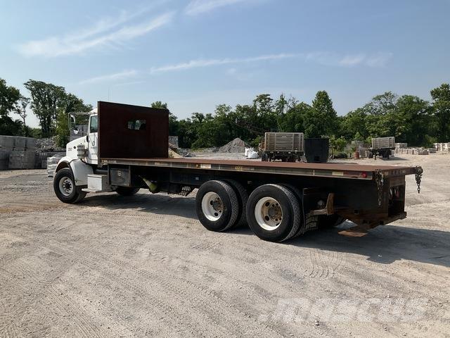 Peterbilt 357 Ciężarówki typu Platforma / Skrzynia