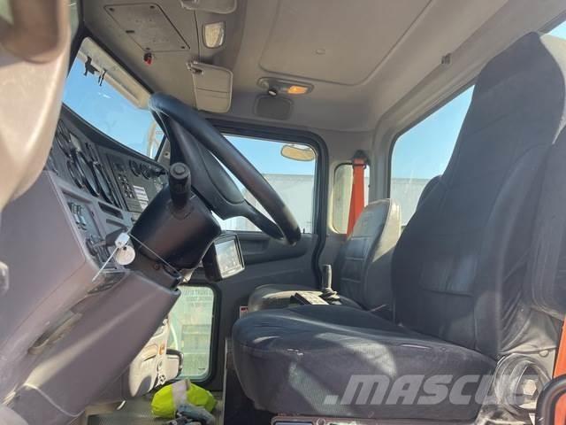 Peterbilt 365 Inne