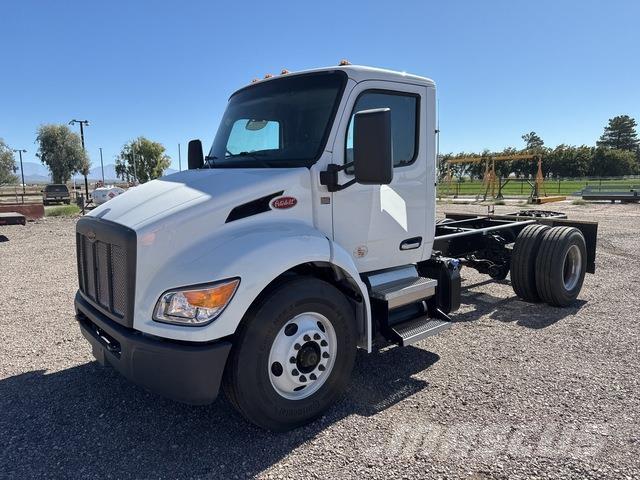 Peterbilt 537 Kabiny i wnętrze