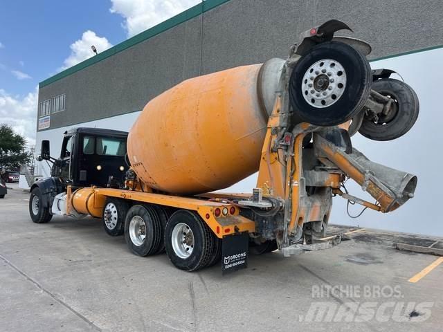 Peterbilt 567 Inne