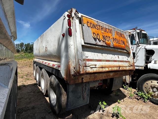 Pioneer  Przyczepy wywrotki