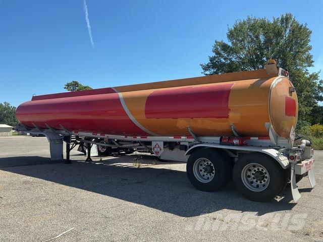 Polar  Przyczepy cysterny