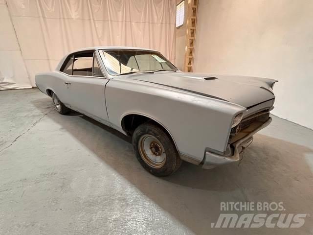 Pontiac GTO Samochody osobowe