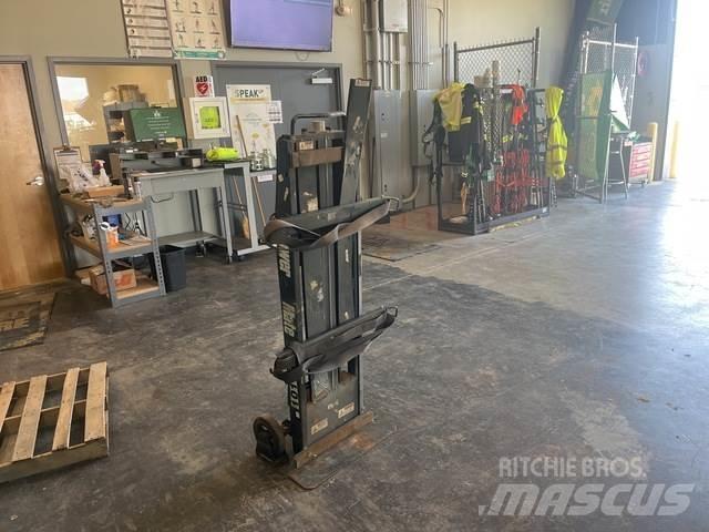 Power Mate M-1 Maszyny budowlane - Inne