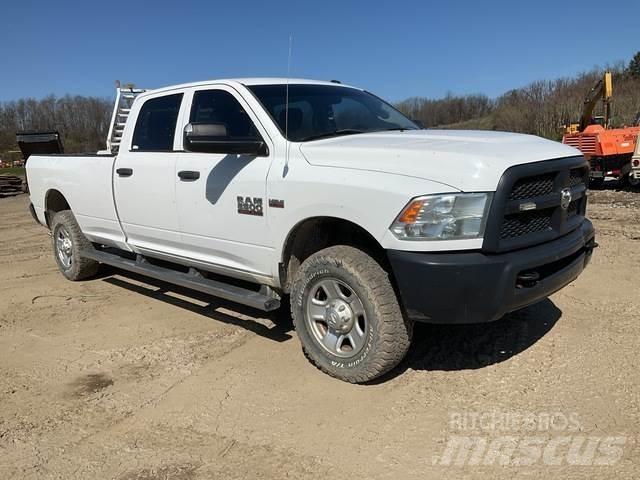 RAM 2500 Inne