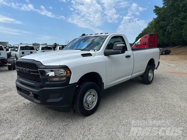 RAM 2500 Inne