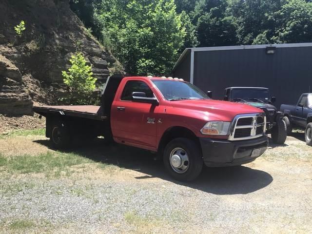 RAM 3500 Ciężarówki typu Platforma / Skrzynia