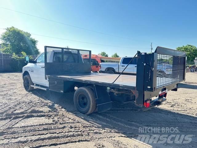 RAM 3500 Ciężarówki typu Platforma / Skrzynia