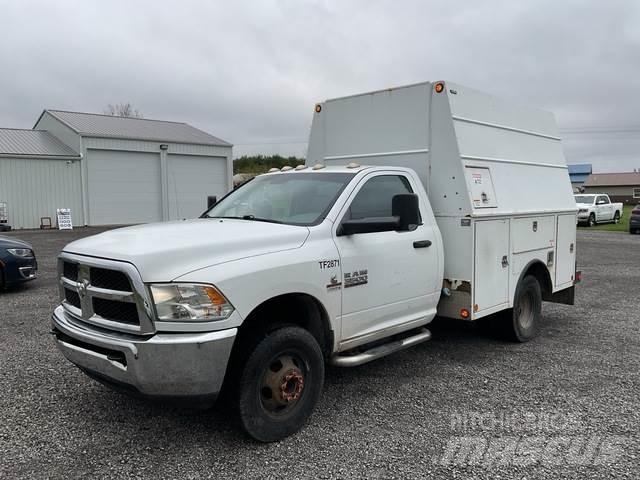 RAM 3500 Pick-upy / Pojazdy z otwieranymi burtami