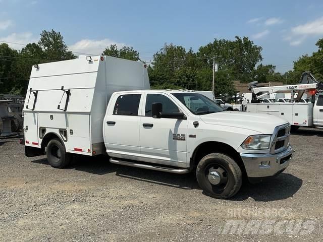 RAM 3500 Pick-upy / Pojazdy z otwieranymi burtami