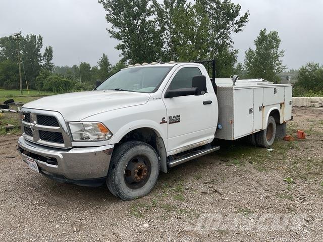 RAM 3500 Pick-upy / Pojazdy z otwieranymi burtami