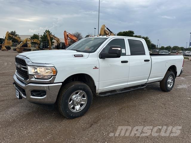 RAM 3500 Pick-upy / Pojazdy z otwieranymi burtami