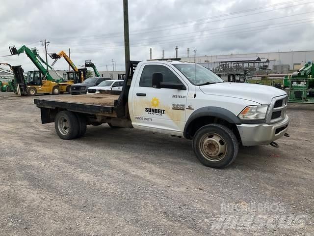 RAM 4500 Ciężarówki typu Platforma / Skrzynia