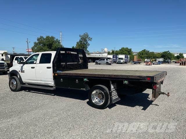RAM 4500 Ciężarówki typu Platforma / Skrzynia