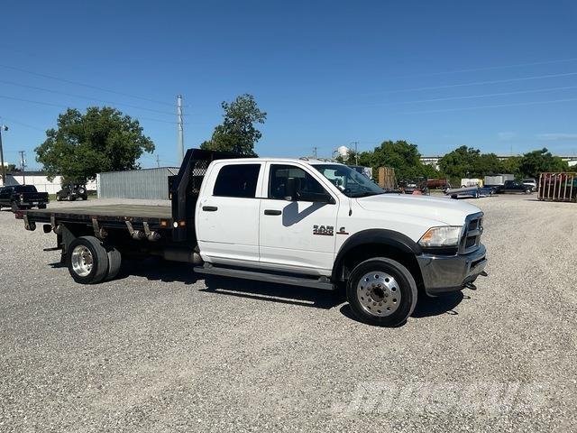 RAM 4500 Ciężarówki typu Platforma / Skrzynia