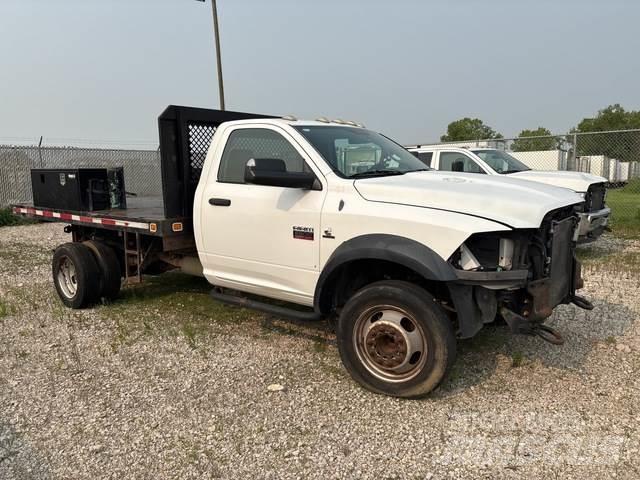 RAM 5500 Ciężarówki typu Platforma / Skrzynia