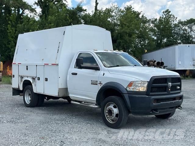 RAM 5500 Pick-upy / Pojazdy z otwieranymi burtami