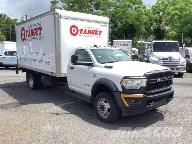RAM 5500 Samochody ciężarowe ze skrzynią zamkniętą