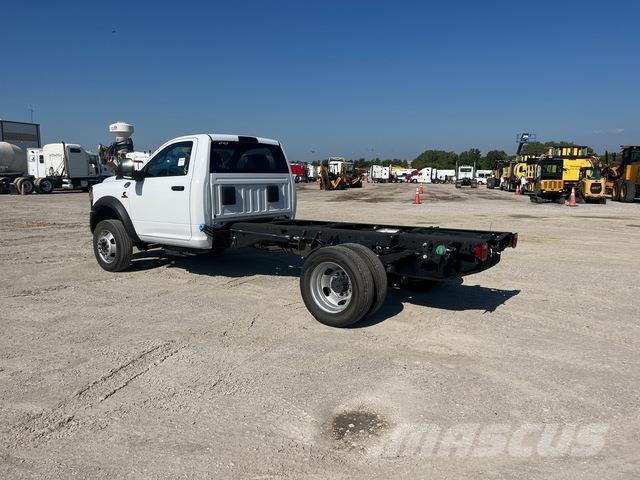 RAM 5500 Kabiny i wnętrze