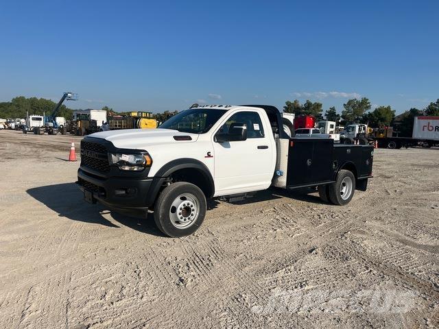 RAM 5500 Ciężarówki typu Platforma / Skrzynia