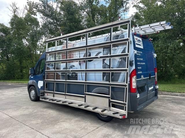 RAM Promaster Busy / Vany