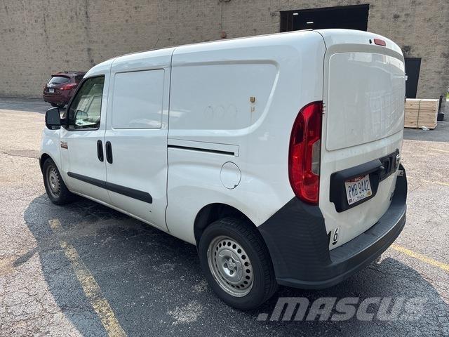 RAM Promaster Busy / Vany