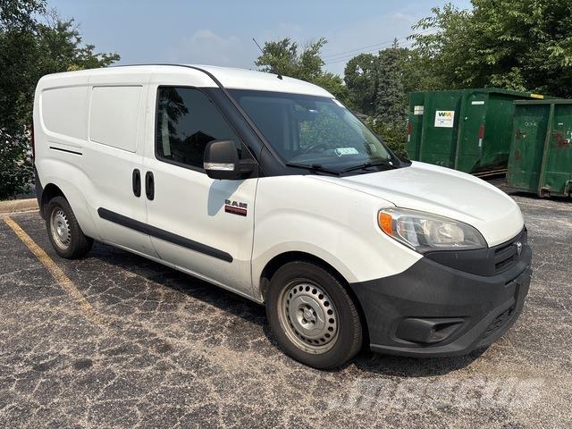 RAM Promaster Busy / Vany