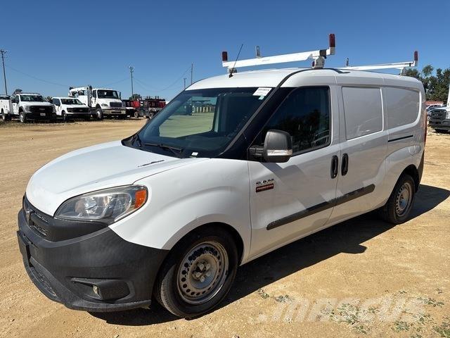 RAM Promaster Busy / Vany