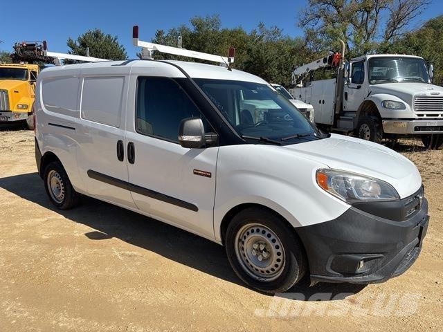 RAM Promaster Busy / Vany
