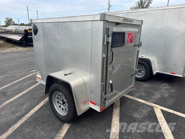 RC  Przyczepy ze skrzynią zamkniętą