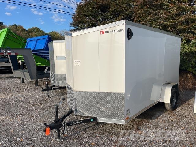 RC  Przyczepy ze skrzynią zamkniętą