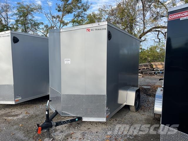 RC  Przyczepy ze skrzynią zamkniętą