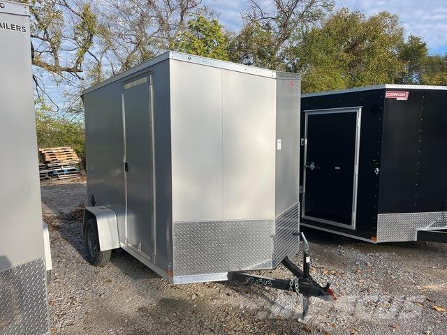 RC  Przyczepy ze skrzynią zamkniętą