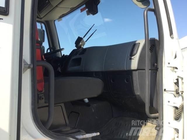 Renault D250 Wiertnice samochodowe