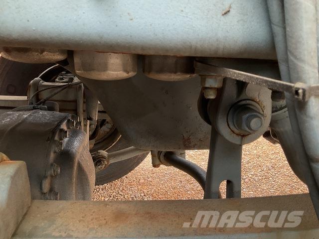 Renault Kerax Lemiesze i pługi śnieżne