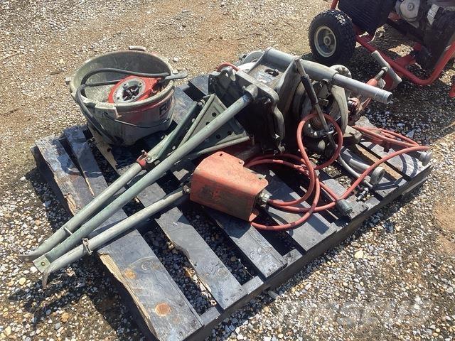  Ridgid 300 Maszyny budowlane - Inne