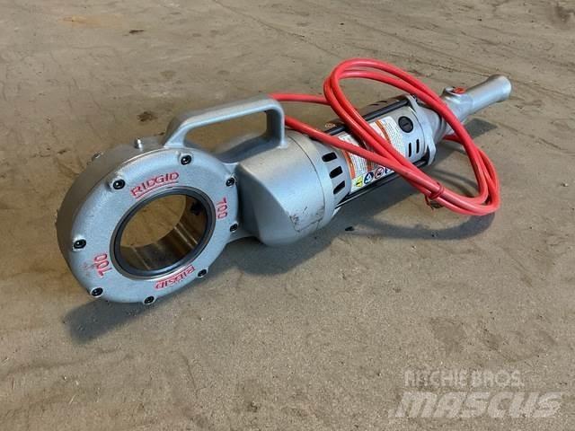  Ridgid 700-T2 Sprzęt rurociągowy