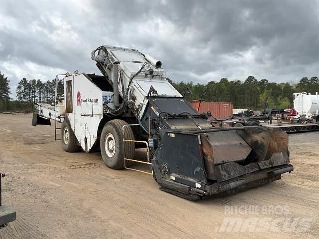 Roadtec 2500E Pojazdy do transportu materiału