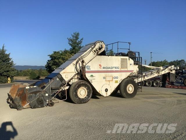 Roadtec SB2500 Pojazdy do transportu materiału